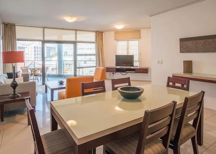 3-Bed City Center Spacious & Secure