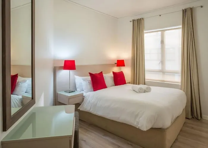 3-Bed City Center Spacious & Secure