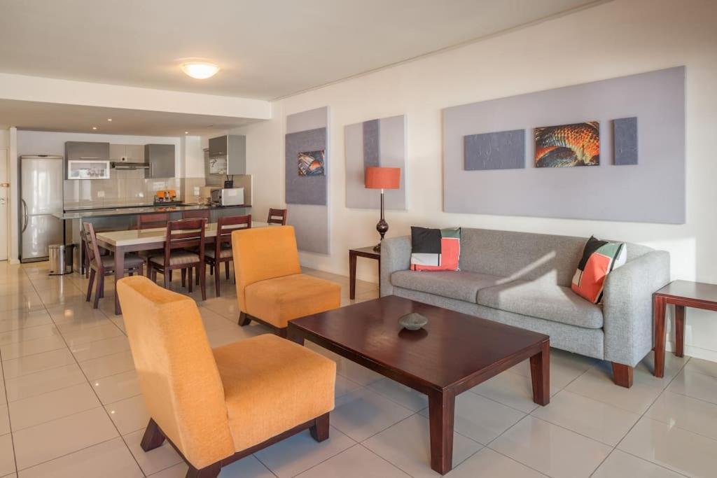 Apartamento 3-bed Center Spacious & Secure